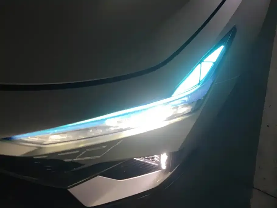 Changan UNI-V 2023 из CN, фото 5