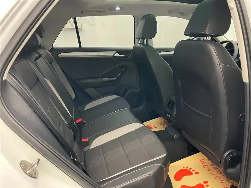 Volkswagen T-Roc 2022 из CN, фото 7