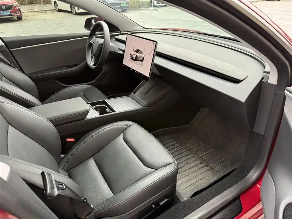 Tesla Model 3 2024 из CN, фото 3