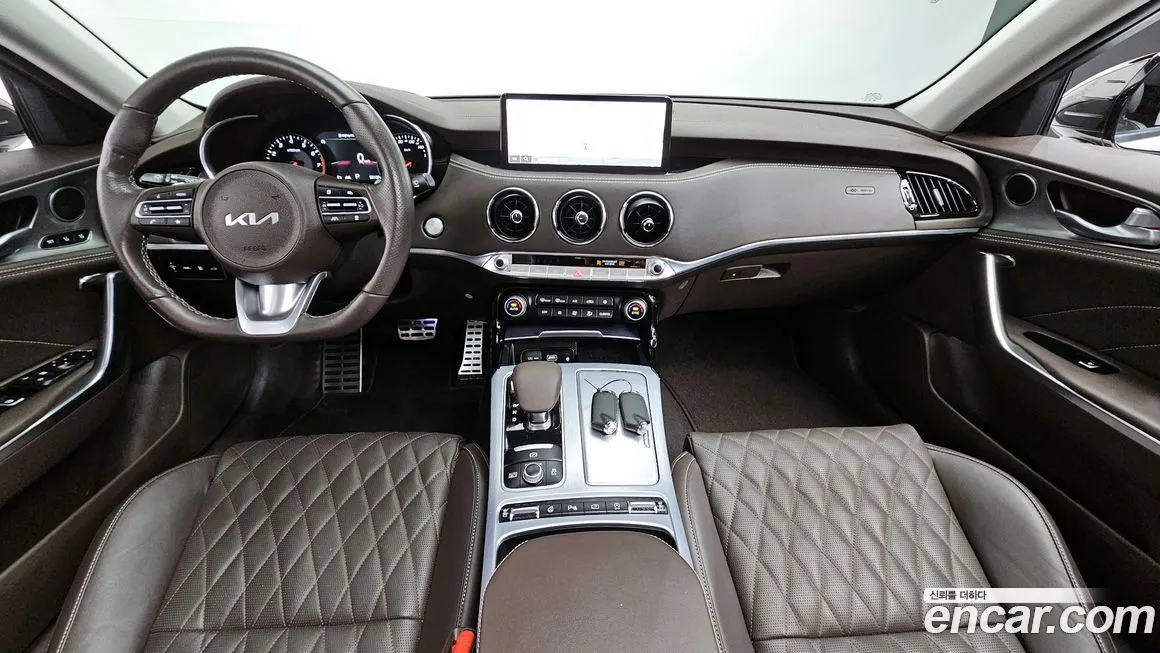 Kia Stinger 2023 из KR, фото 8