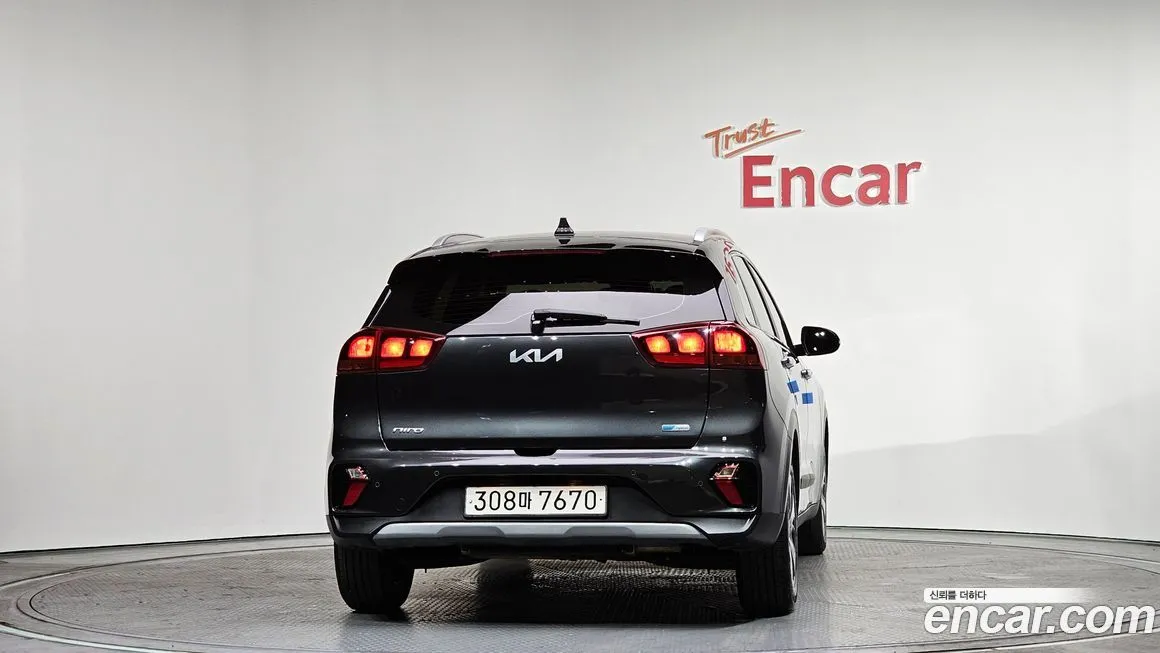 Kia Niro 2022 из KR, фото 2