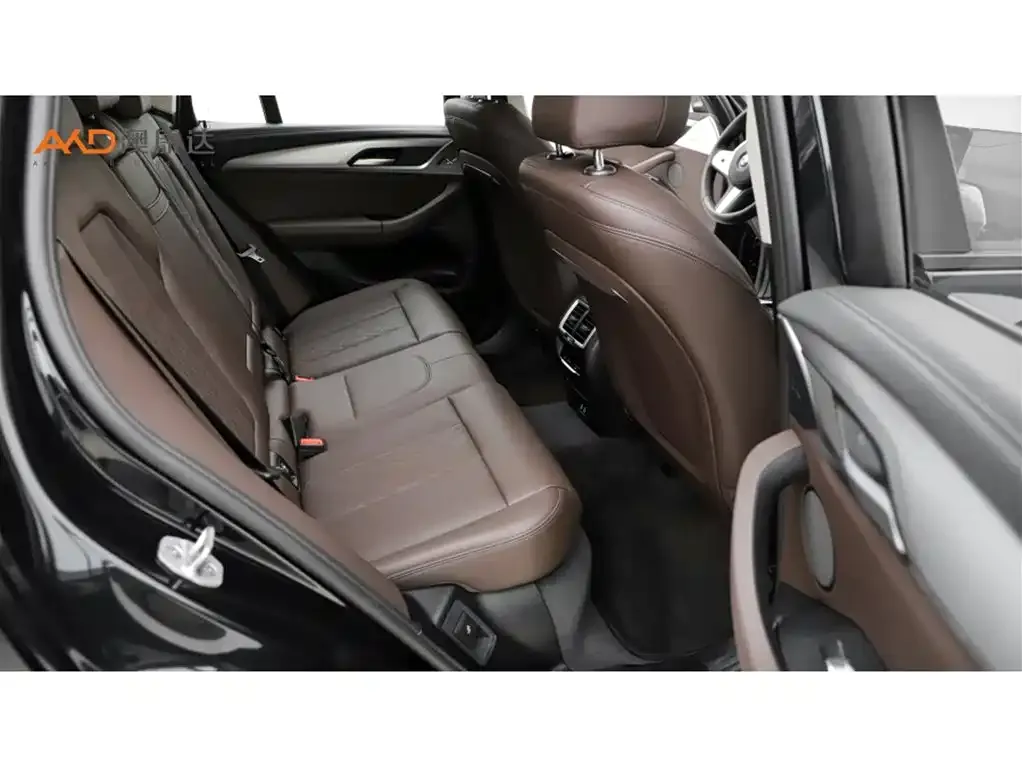 BMW iX3 2025 из CN, фото 9