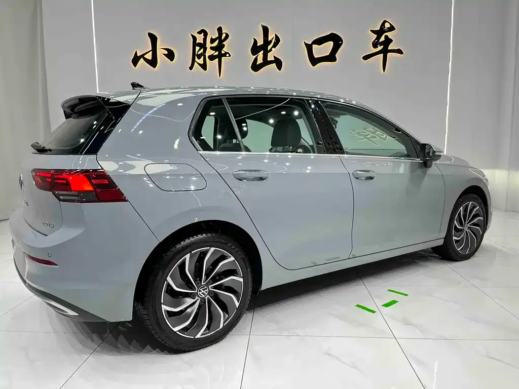 Volkswagen Golf 2022 из CN, фото 4