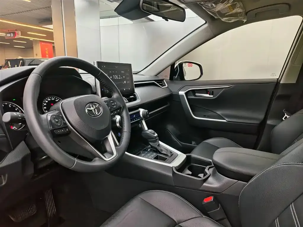 Toyota Wildlander 2023 из CN, фото 9