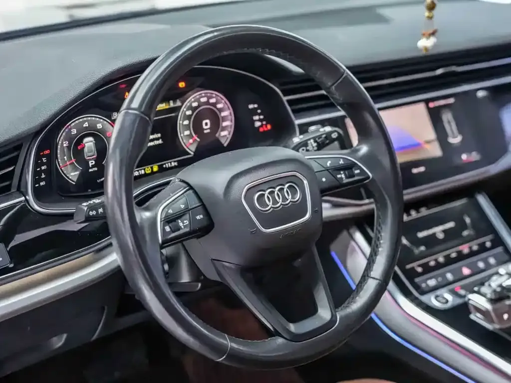Audi Q8 — фото 4