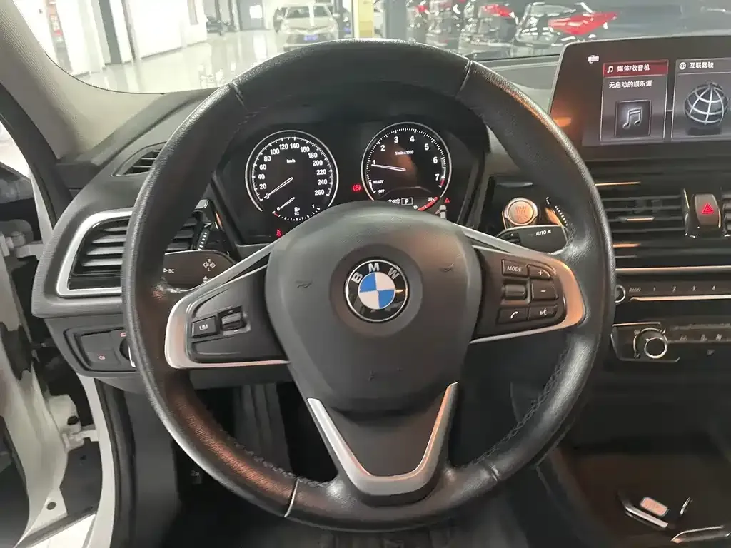 BMW 1 Series — фото 10