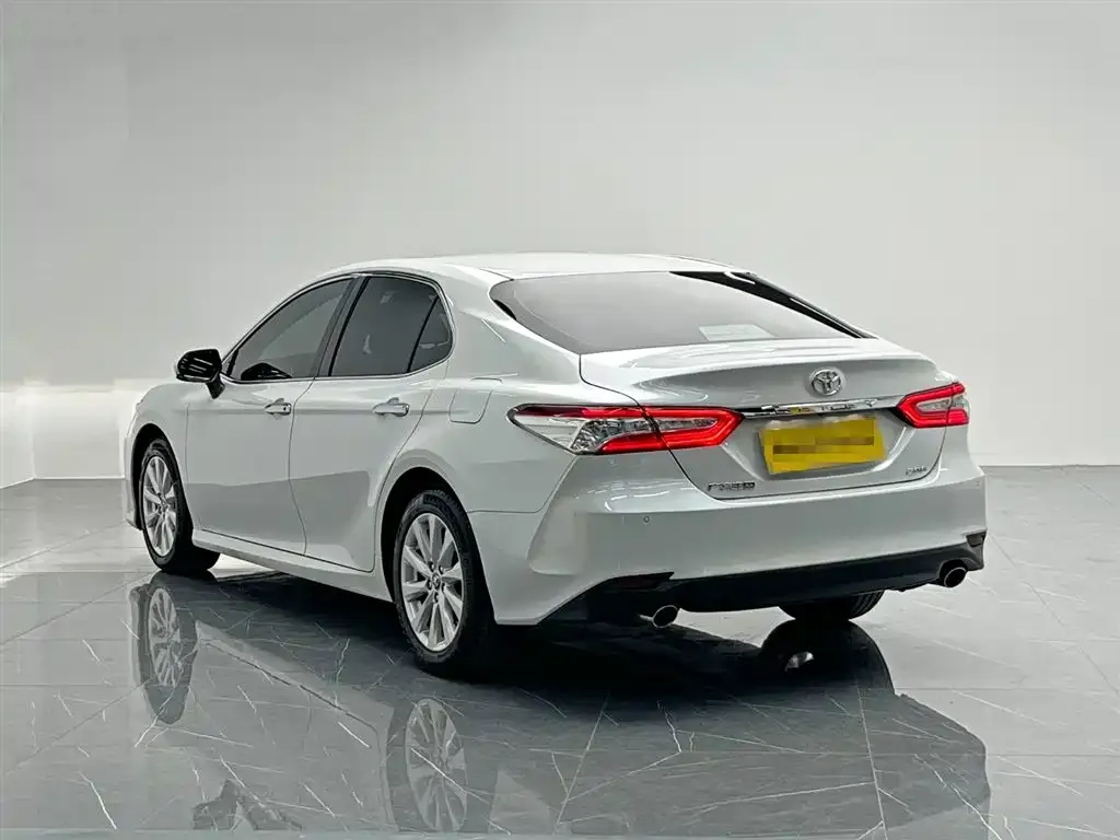 Toyota Camry 2021 из CN, фото 4