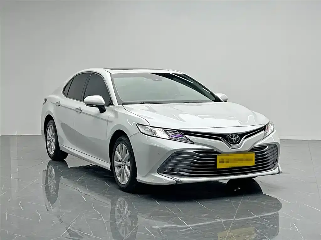 Toyota Camry 2021 из CN, фото 7