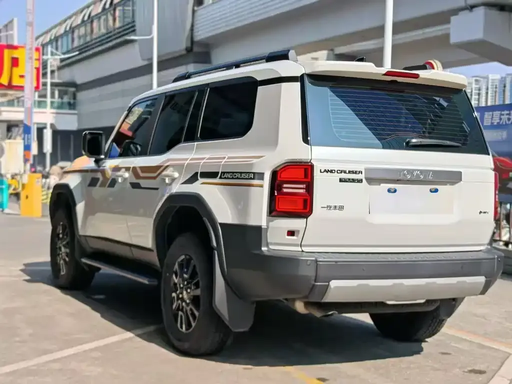 Toyota Prado 2025 из CN, фото 3