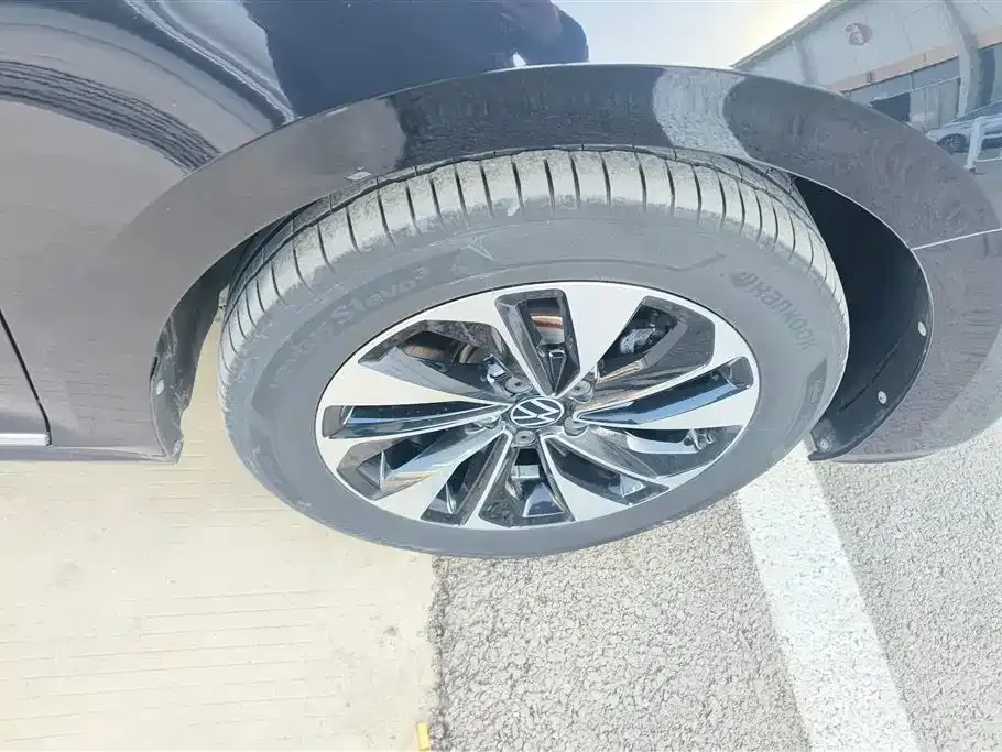 Volkswagen Passat — фото 7