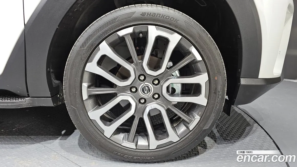 KG Mobility (Ssangyong) Torres — фото 4