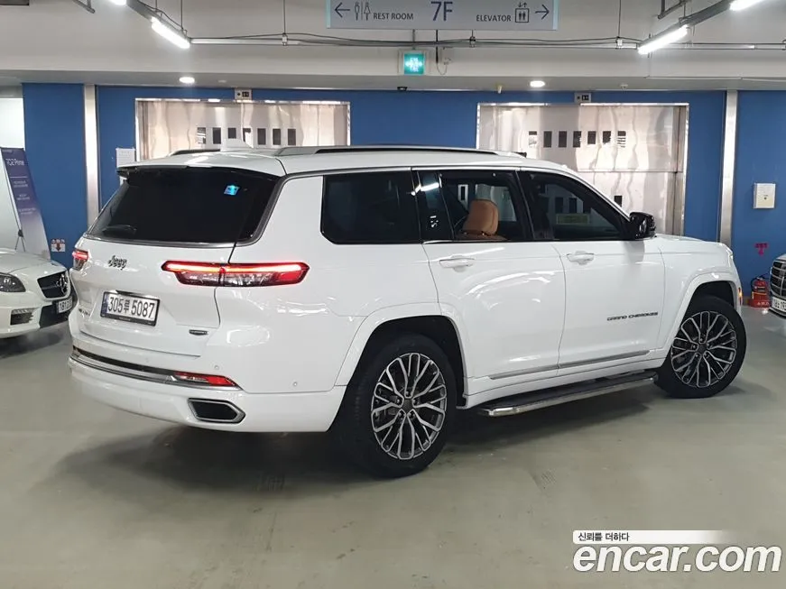 Jeep Cherokee 2022 из KR, фото 2