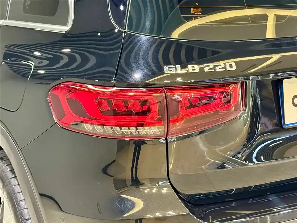 Mercedes-Benz GLB 2023 из CN, фото 5