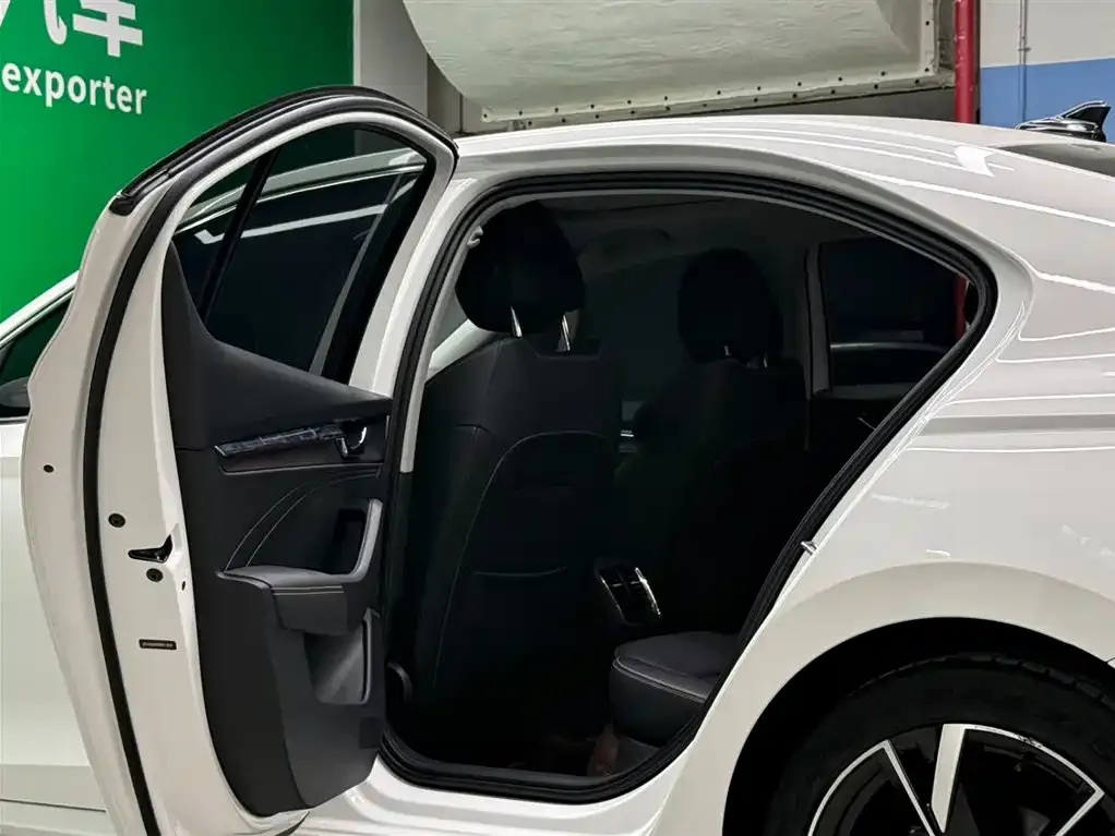 Skoda Octavia 2021 из CN, фото 3
