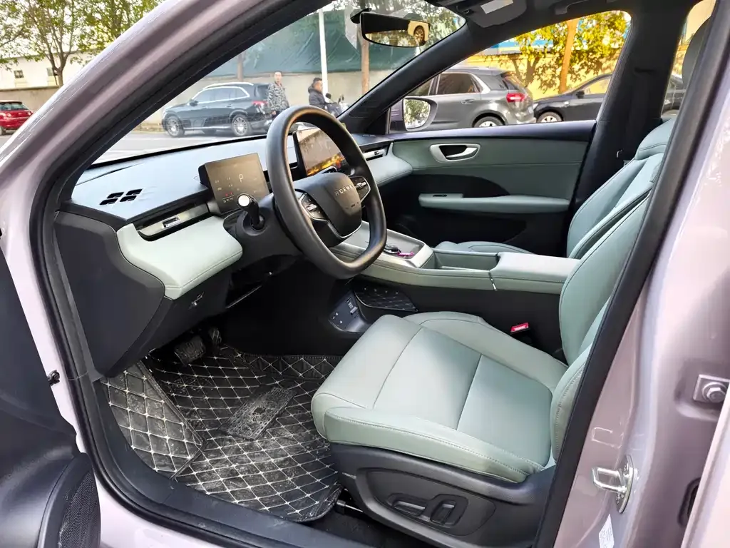 Roewe D6 2025 из CN, фото 9