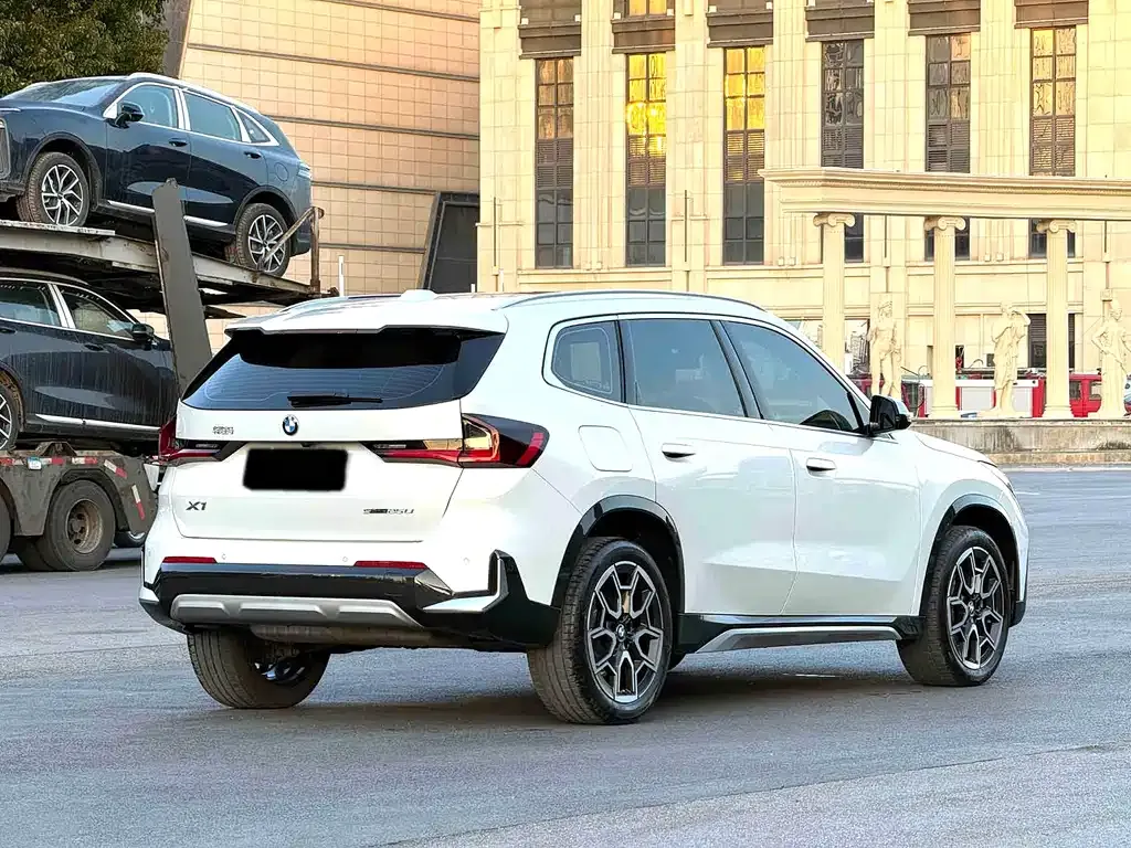 BMW X1 2024 из CN, фото 8