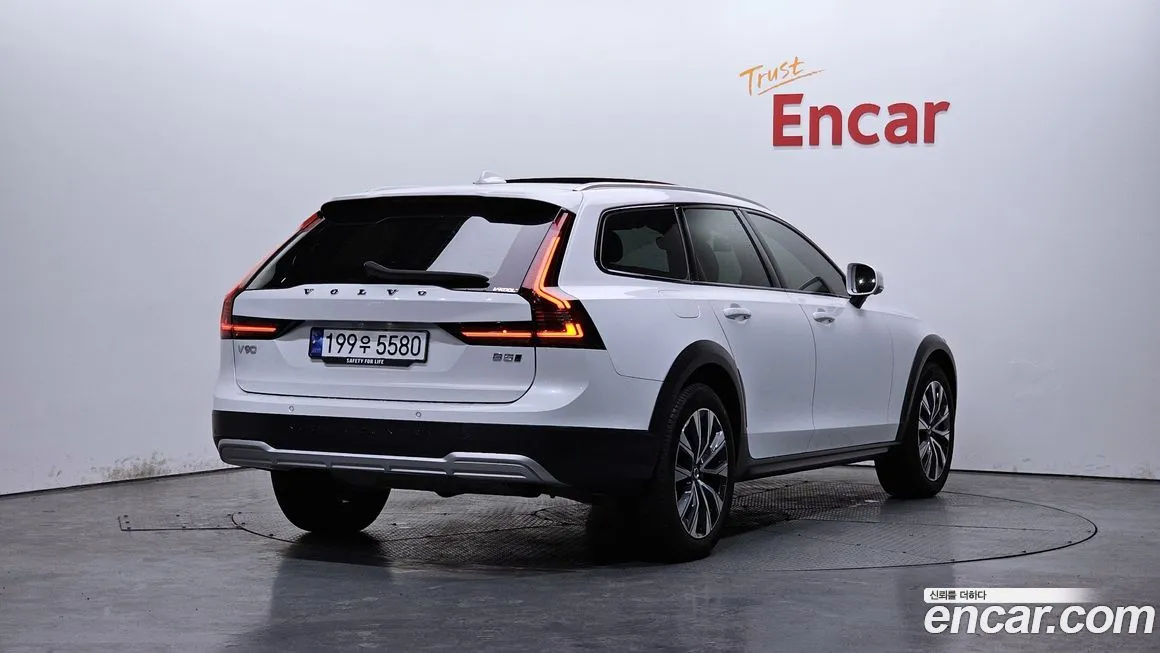 Volvo V90 2024 из KR, фото 6