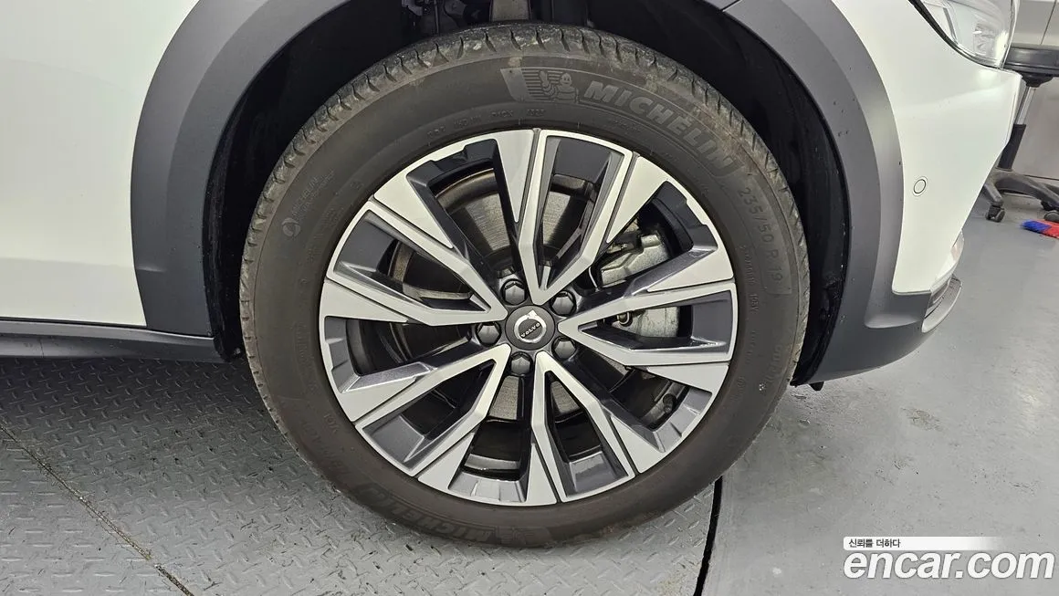 Volvo V90 2024 из KR, фото 7