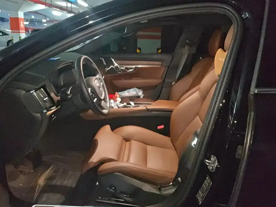 Volvo S90 2023 из CN, фото 8