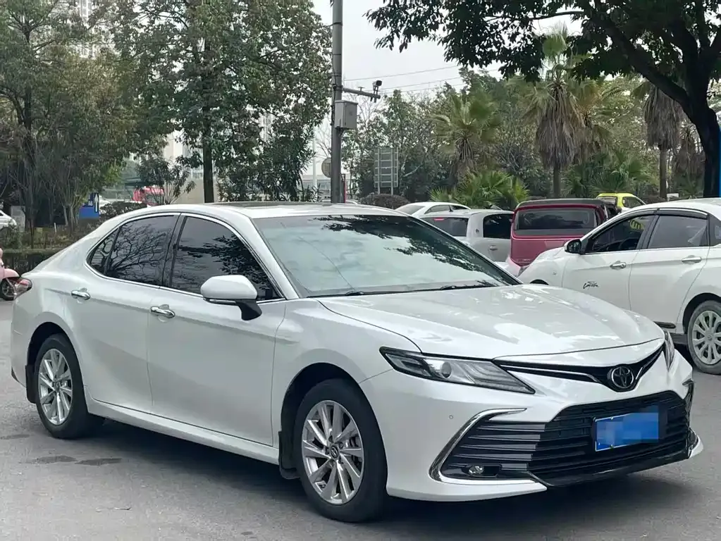 Toyota Camry 2023 из CN, фото 5