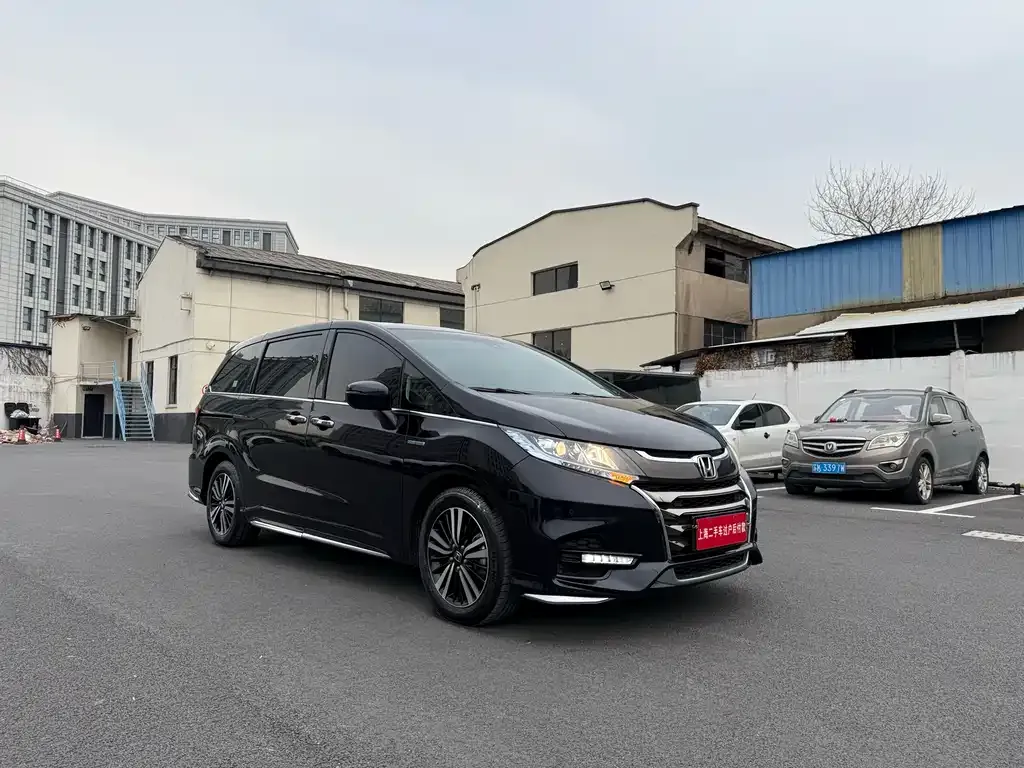 Honda Odyssey — фото 10