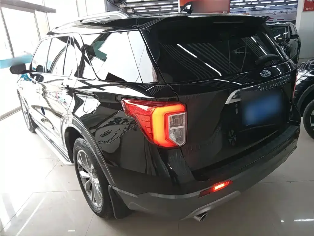 Ford Explorer 2022 из CN, фото 8