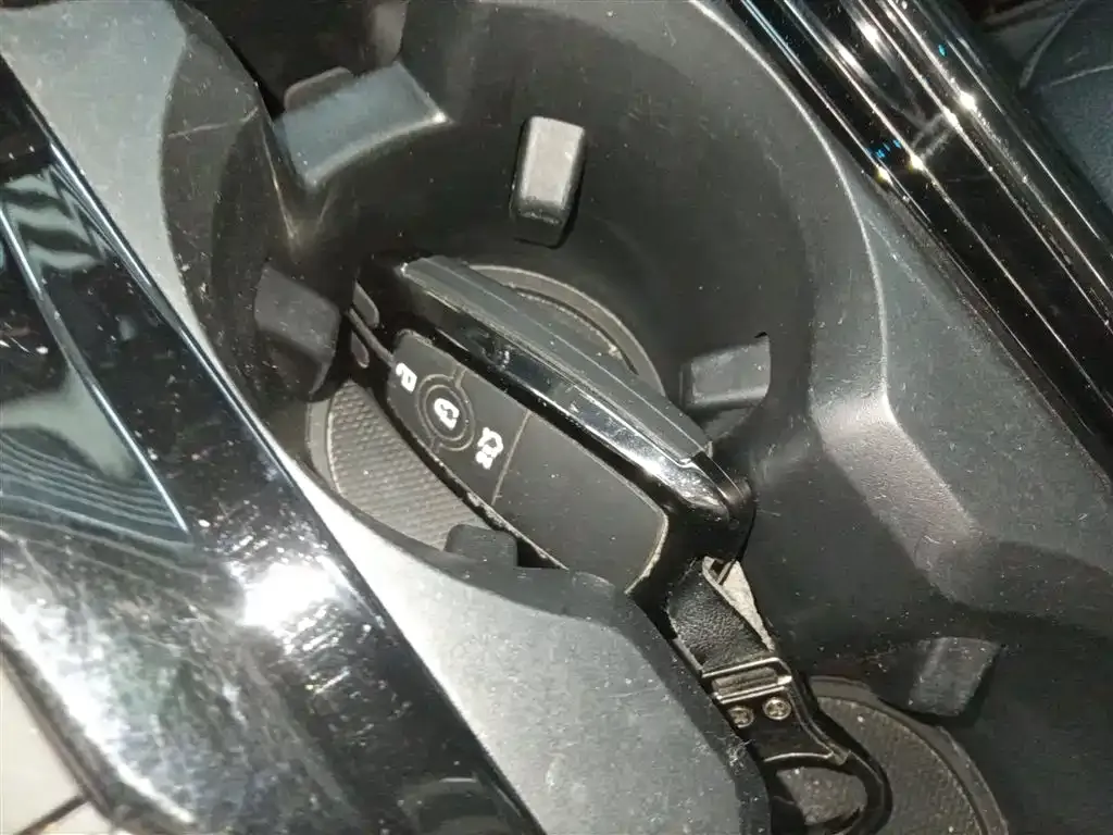 Ford Explorer 2022 из CN, фото 9