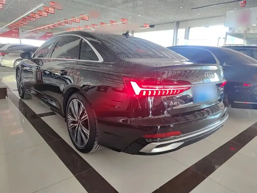 Audi A6L 2025 из CN, фото 2