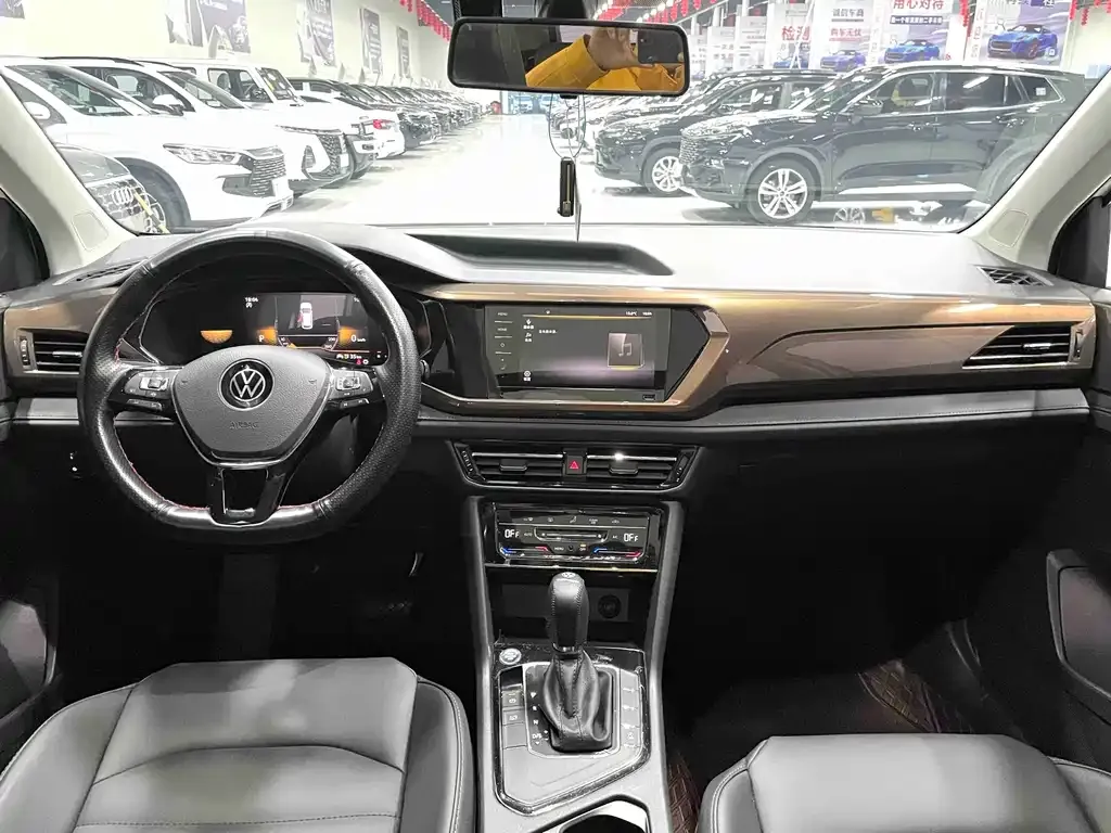 Volkswagen Tharu 2023 из CN, фото 8