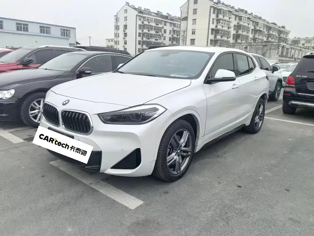 BMW X2 — фото 1
