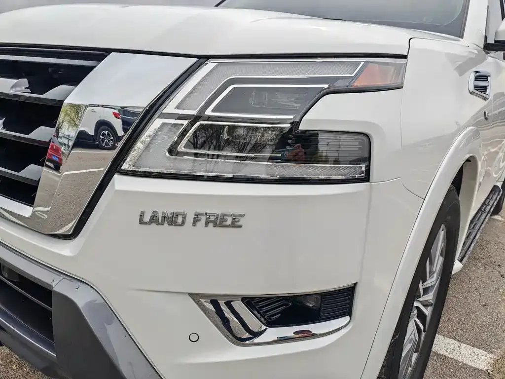Nissan Patrol 2023 из CN, фото 4