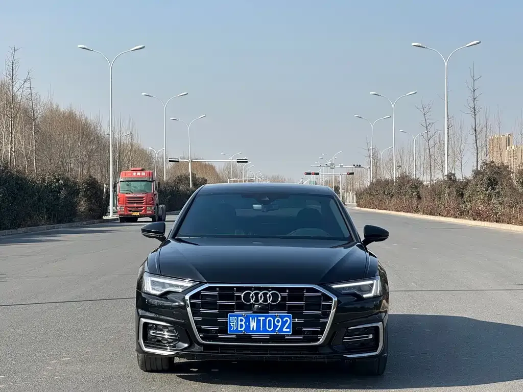 Audi A6L 2024 из CN, фото 3