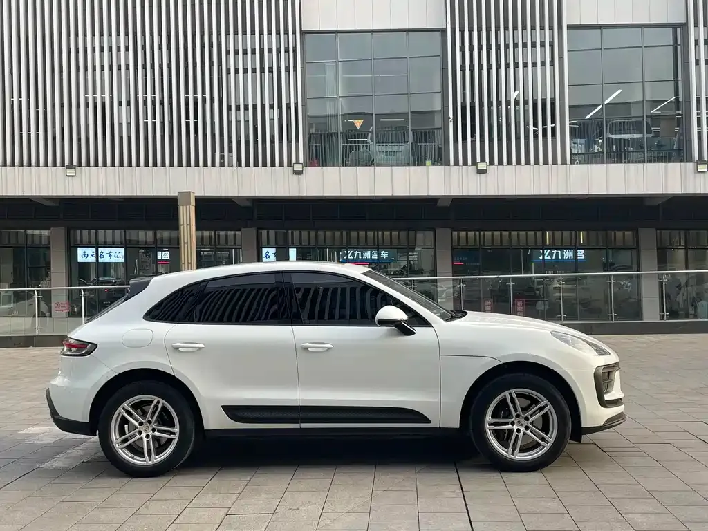 Porsche Macan — фото 3