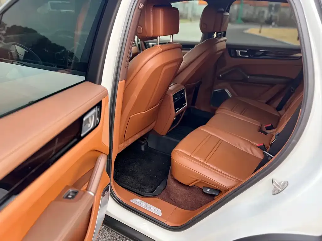 Porsche Cayenne 2023 из CN, фото 4