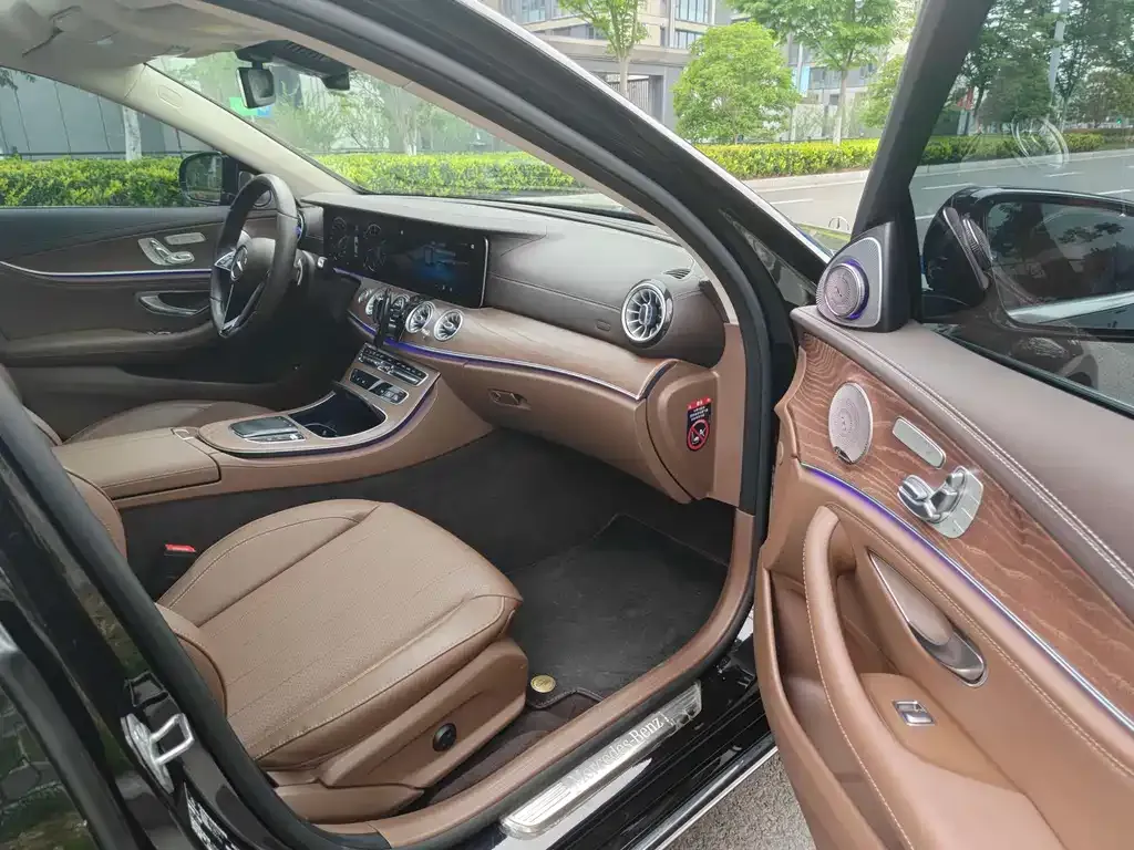 Mercedes-Benz E-Class 2023 из CN, фото 6