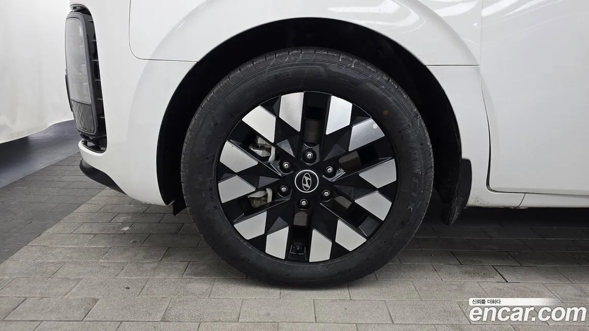 Hyundai Staria 2025 из KR, фото 10