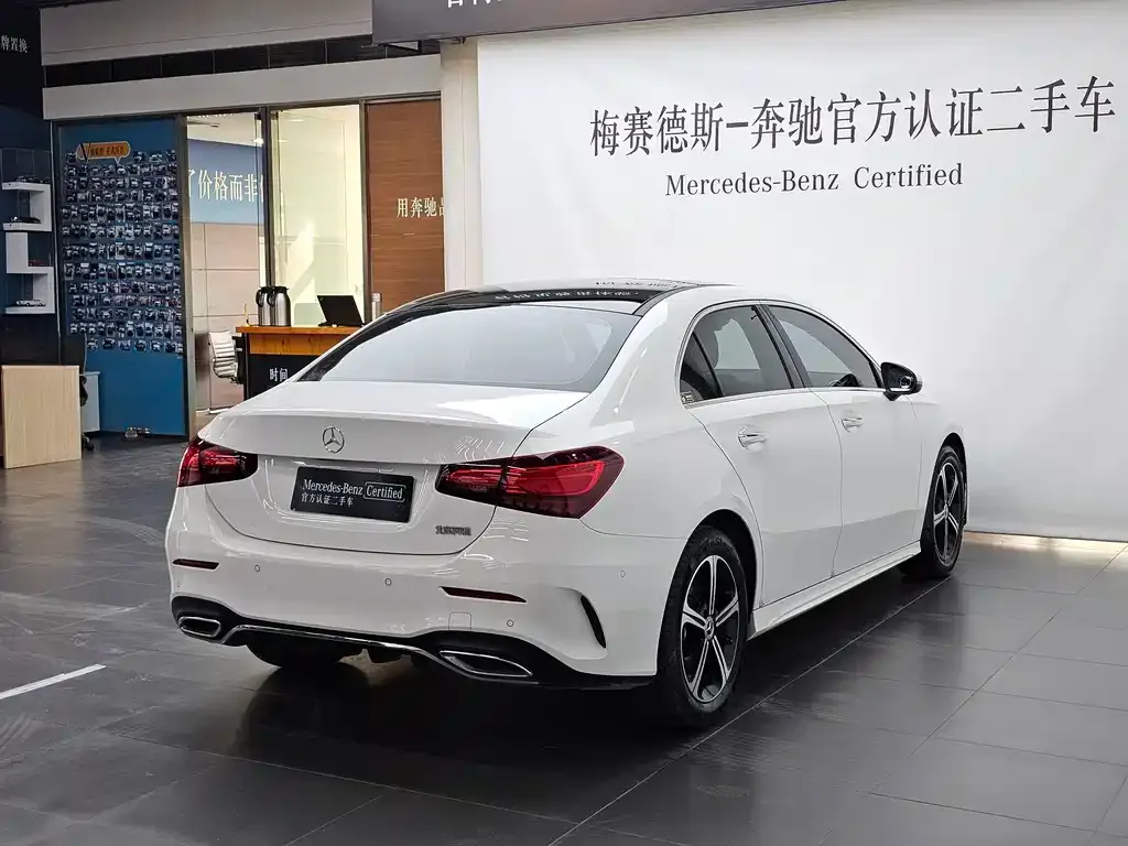 Mercedes-Benz A-Class 2023 из CN, фото 8