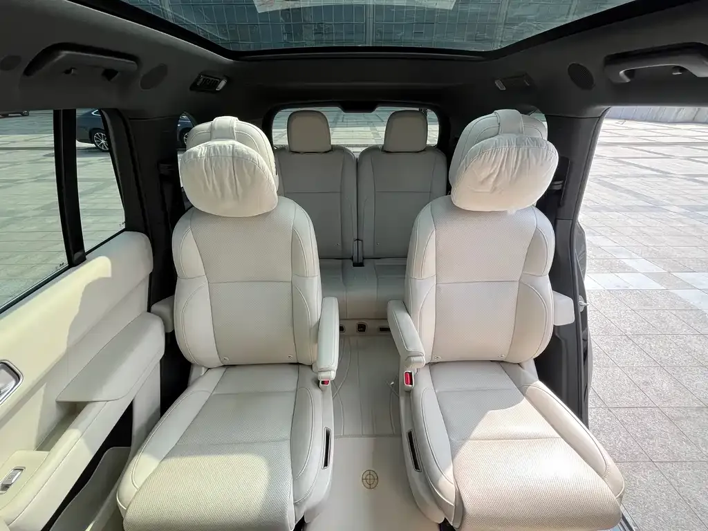 Li Auto L8 2023 из CN, фото 2