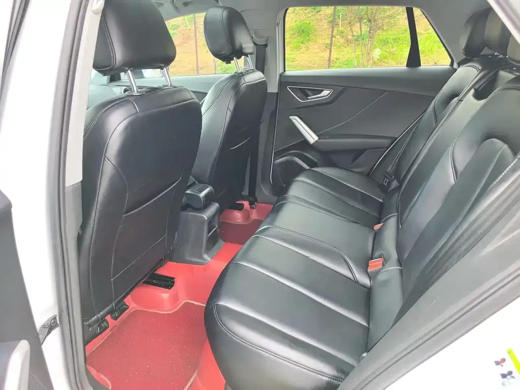 Audi Q2L 2021 из CN, фото 9