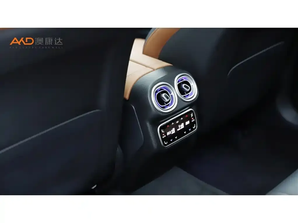 Mercedes-Benz GLC 2024 из CN, фото 4