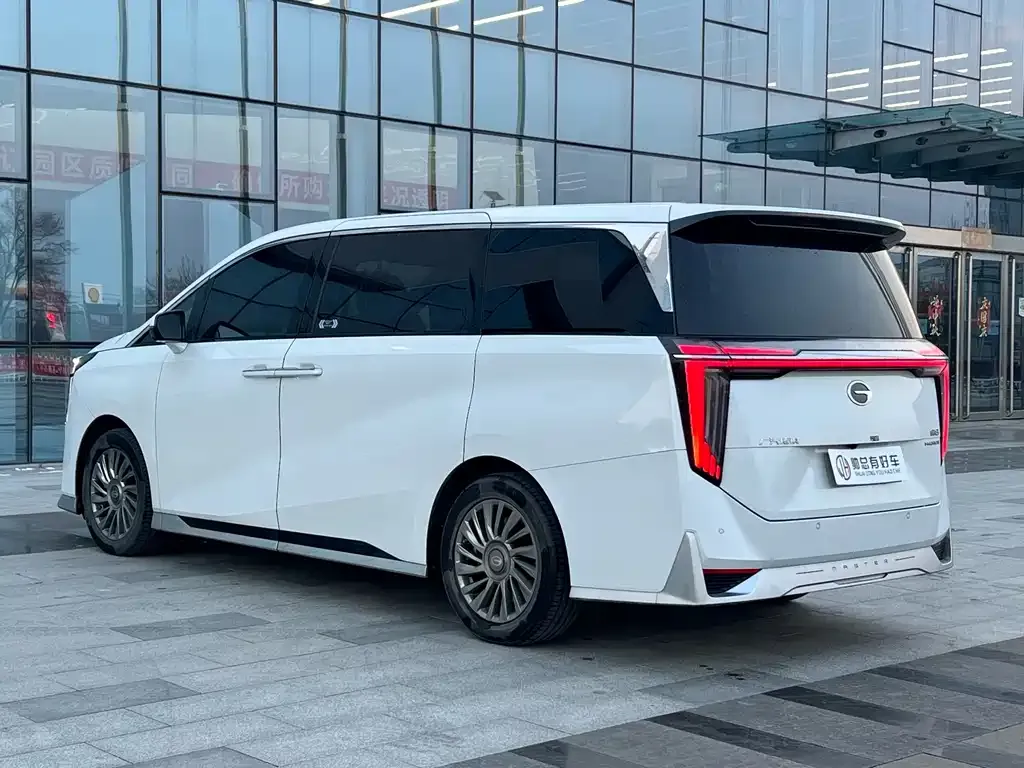 GAC Motor Trumpchi M8 — фото 5
