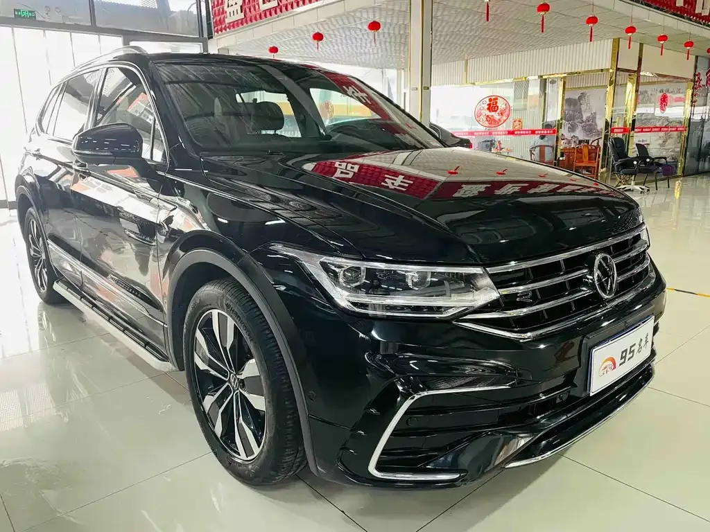 Volkswagen Tiguan L 2022 из CN, фото 5