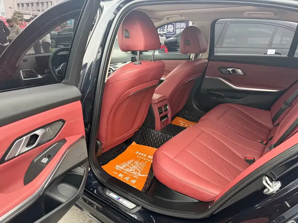 BMW 3 Series 2023 из CN, фото 4