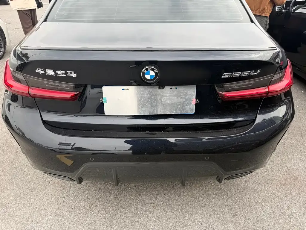 BMW 3 Series 2023 из CN, фото 3
