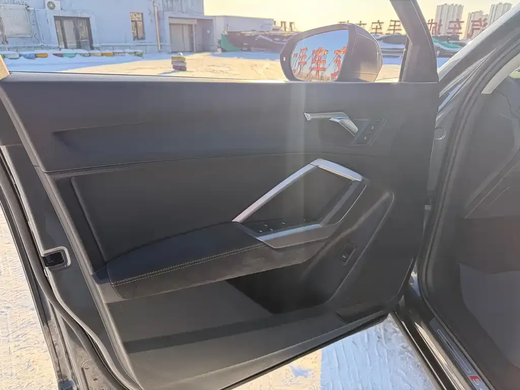 Audi Q3 2021 из CN, фото 2