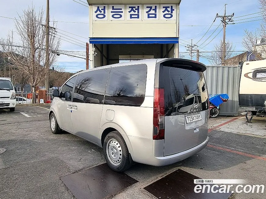 Hyundai Staria — фото 4