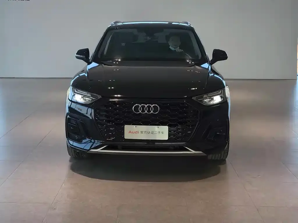 Audi Q5L 2022 из CN, фото 2