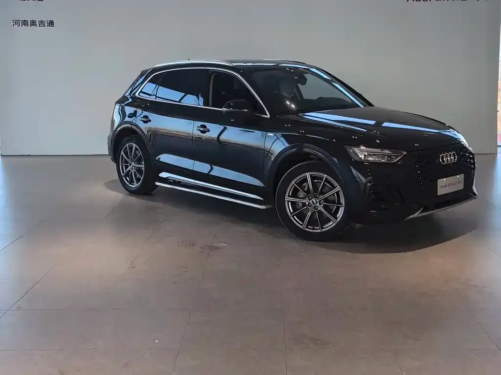 Audi Q5L 2022 из CN, фото 3