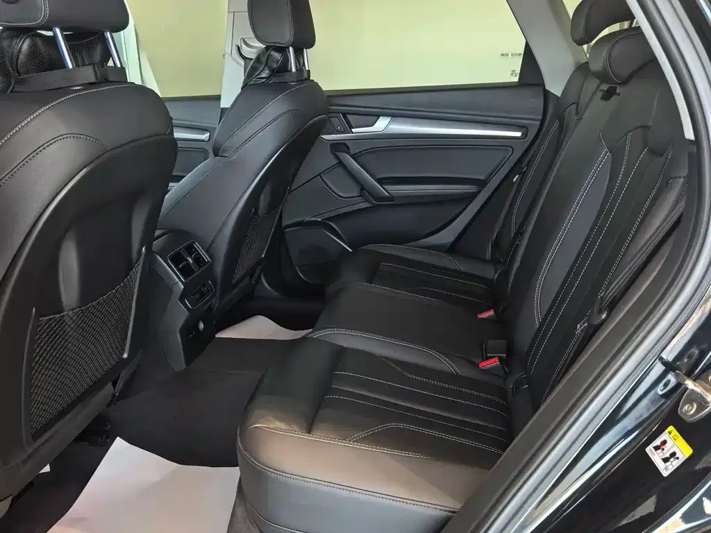 Audi Q5L 2022 из CN, фото 6