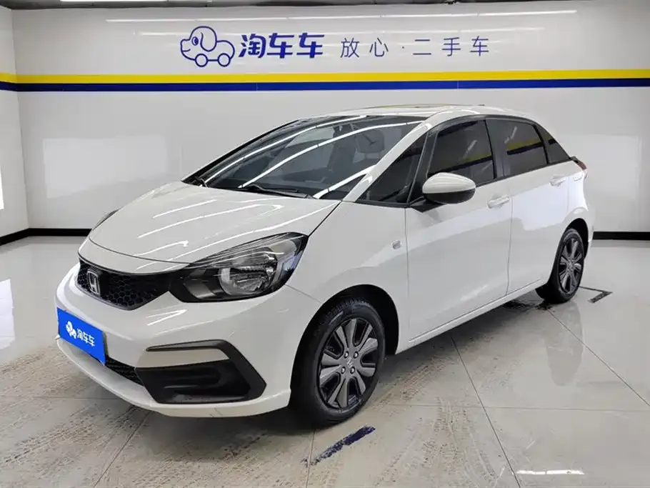 Honda Fit — фото 1